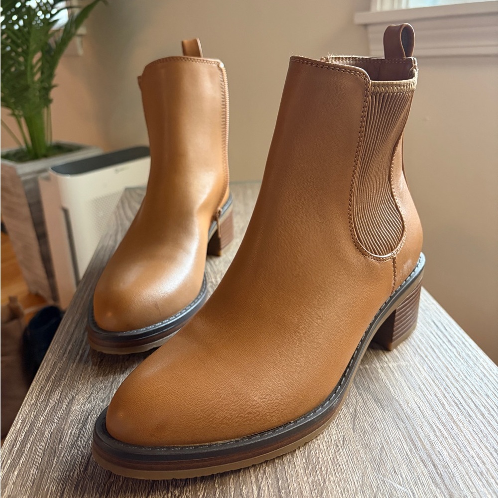 Women's Tan Booties